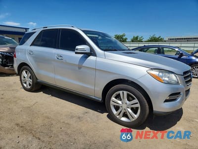 Czwarte zdjęcie samochodu z boku: 2012 MERCEDES-BENZ ML 350 4MATIC VIN:4JGDA5HB0CA009633 - miniatura