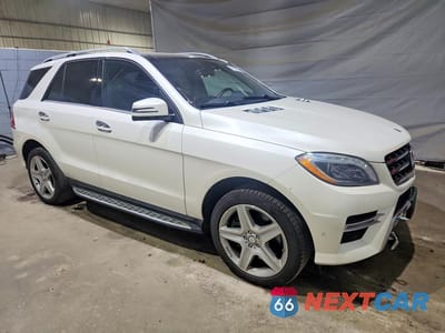 Czwarte zdjęcie samochodu z boku: 2014 MERCEDES-BENZ ML 550 4MATIC VIN:4JGDA7DB7EA292844 - miniatura