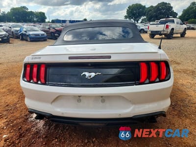 Zdjęcie 6 z 12 samochodu: 2021 FORD MUSTANG VIN:1FATP8UH8M5100868 - miniatura