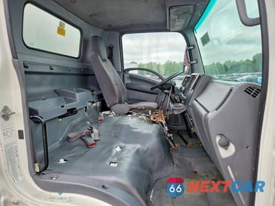 Zdjęcie 11 z 13 samochodu: 2015 ISUZU NPR HD BOX TRUCK VIN:JALC4W165F7003076 - miniatura