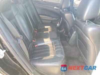 Zdjęcie 10 z 12 samochodu: 2017 CHRYSLER 300 S VIN:2C3CCABG5HH668862 - miniatura