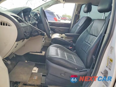 Zdjęcie 7 z 14 samochodu: 2016 DODGE GRAND CARAVAN SXT VIN:2C4RDGCG4GR265484 - miniatura