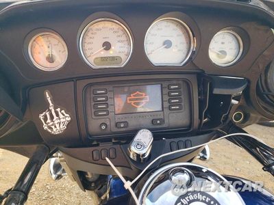 Zdjęcie 7 z 9 samochodu: 2017 HARLEY-DAVIDSON FLHX STREET GLIDE VIN:1HD1KBC11HB650629 - miniatura
