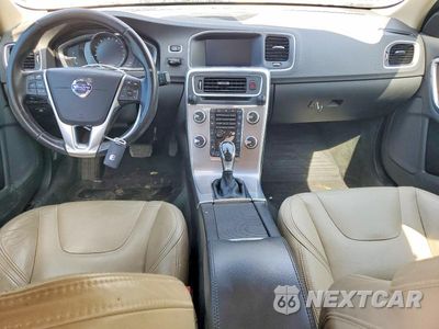 Zdjęcie 8 z 12 samochodu: 2017 VOLVO S60 PLATINUM VIN:LYV402TM9HB195039 - miniatura