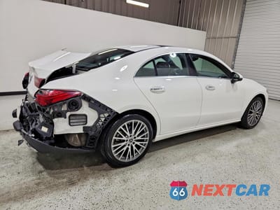 Trzecie zdjęcie samochodu z tyłu: 2025 MERCEDES-BENZ CLA 250 VIN:W1K5J4GB6SN521978 - miniatura