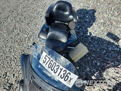 Piąte zdjęcie samochodu w środku: 2019 HARLEY-DAVIDSON FLHTK VIN:1HD1KEF15KB616326 - miniatura