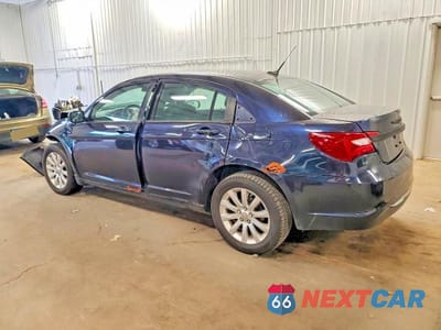Drugie zdjęcie samochodu z przodu: 2011 CHRYSLER 200 TOURING VIN:1C3BC1FBXBN511529 - miniatura