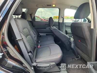 Zdjęcie 11 z 14 samochodu: 2025 NISSAN PATHFINDER SV VIN:5N1DR3BA6SC228029 - miniatura