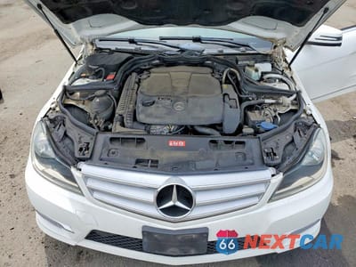 Zdjęcie 11 z 12 samochodu: 2013 MERCEDES-BENZ C 300 4MATIC VIN:WDDGF8AB1DR281275 - miniatura