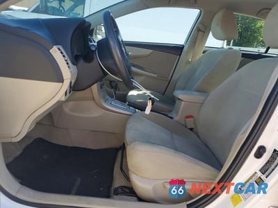 Zdjęcie 7 z 12 samochodu: 2013 TOYOTA COROLLA LE VIN:2T1BU4EE5DC958197 - miniatura
