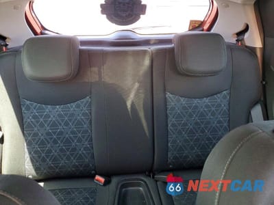Zdjęcie 10 z 13 samochodu: 2022 CHEVROLET SPARK 1LT VIN:KL8CD6SA5NC035769 - miniatura