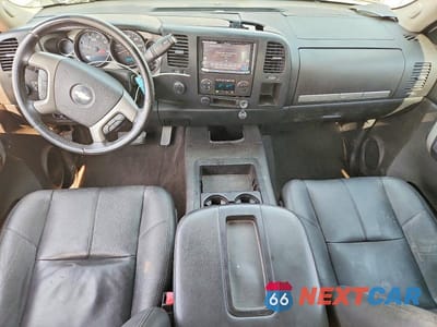 Zdjęcie 8 z 12 samochodu: 2007 CHEVROLET SILVERADO K2500 HEAVY DUTY VIN:1GCHK23697F521119 - miniatura