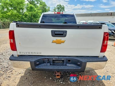 Zdjęcie 6 z 12 samochodu: 2013 CHEVROLET SILVERADO K1500 LT VIN:1GCRKSE76DZ151736 - miniatura