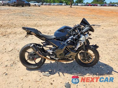 2018 KAWASAKI EX400 JKAEXKG15JDA02961 - główne zdjęcie licytacji z USA - miniatura