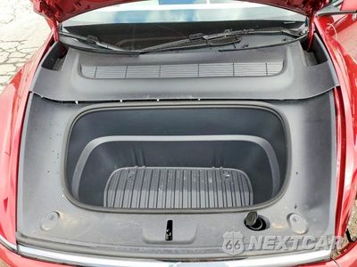 Zdjęcie 12 z 13 samochodu: 2026 TESLA MODEL Y VIN:7SAYGDED9TF531059 - miniatura
