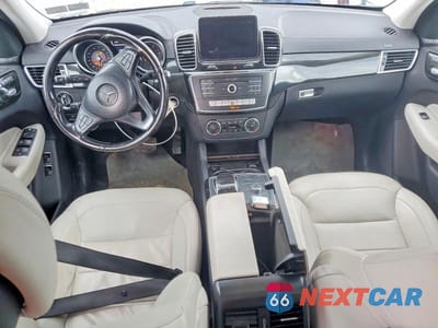 Zdjęcie 8 z 13 samochodu: 2017 MERCEDES-BENZ GLS 450 4MATIC VIN:4JGDF6EE9HA799477 - miniatura