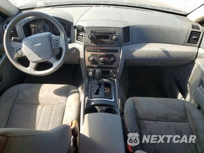 Zdjęcie 8 z 13 samochodu: 2017 JEEP GRAND CHEROKEE LIMITED VIN:1J4GR48K85C718347 - miniatura