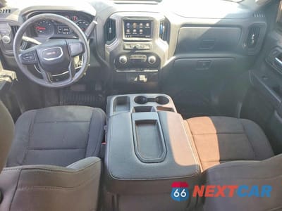 Zdjęcie 8 z 12 samochodu: 2021 GMC SIERRA C1500 VIN:1GTR8AEHXMZ321680 - miniatura
