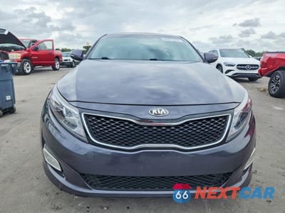 Piąte zdjęcie samochodu w środku: 2015 KIA OPTIMA LX VIN:KNAGM4A73F5636961 - miniatura