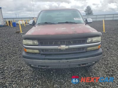Piąte zdjęcie samochodu w środku: 2001 CHEVROLET SILVERADO K1500 VIN:2GCEK19T011279426 - miniatura