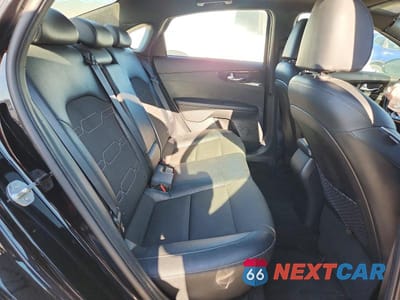 Zdjęcie 10 z 12 samochodu: 2021 KIA FORTE GT LINE VIN:3KPF34AD6ME268896 - miniatura