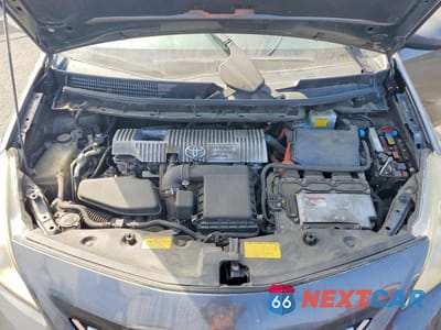 Zdjęcie 11 z 12 samochodu: 2012 TOYOTA PRIUS V TWO VIN:JTDZN3EU9C3176389 - miniatura
