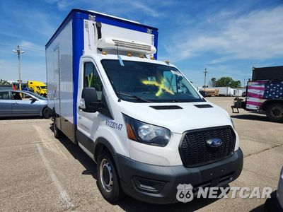 Czwarte zdjęcie samochodu z boku: 2021 FORD TRANSIT REFRIGERATED BOX TRUCK VIN:1FDBW5Z86MKA80021 - miniatura