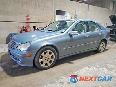 2005 MERCEDES-BENZ C240 SPORT WDBRF61J35A652837 - główne zdjęcie licytacji z USA - miniatura