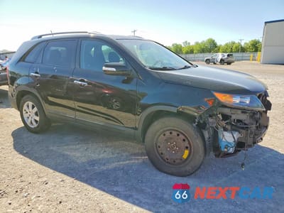 Czwarte zdjęcie samochodu z boku: 2012 KIA SORENTO LX VIN:5XYKT3A65CG195239 - miniatura