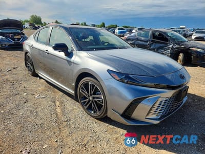 Czwarte zdjęcie samochodu z boku: 2026 TOYOTA CAMRY XSE VIN:4T1DBADK1TU057507 - miniatura