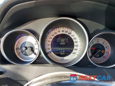 Zdjęcie 9 z 12 samochodu: 2013 MERCEDES-BENZ C 300 4MATIC VIN:WDDGF8AB5DA840065 - miniatura