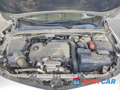 Zdjęcie 11 z 13 samochodu: 2017 CHEVROLET MALIBU LT VIN:1G1ZE5ST3HF142521 - miniatura