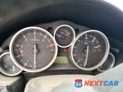 Zdjęcie 9 z 12 samochodu: 2007 MAZDA MX-5 MIATA VIN:JM1NC25F870126347 - miniatura