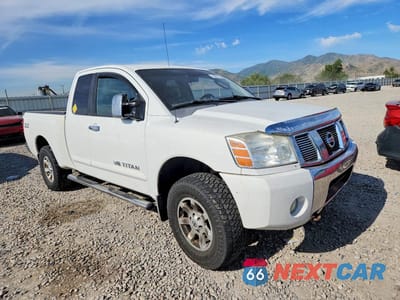 Czwarte zdjęcie samochodu z boku: 2006 NISSAN TITAN XE VIN:1N6AA06B26N520834 - miniatura