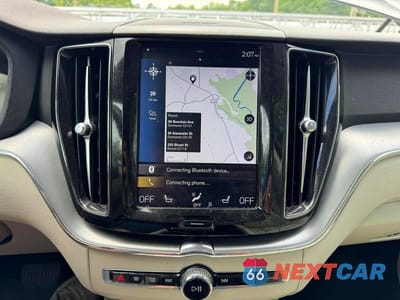 Zdjęcie 11 z 13 samochodu: 2019 VOLVO XC60 T6 MOMENTUM VIN:LYVA22RK2KB230983 - miniatura