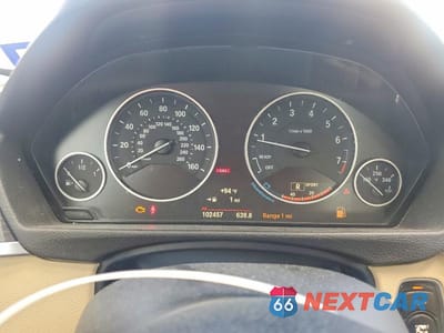 Zdjęcie 9 z 12 samochodu: 2016 BMW 320 I VIN:WBA8E1G51GNT35161 - miniatura