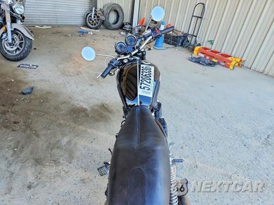 Zdjęcie 6 z 9 samochodu: 2010 TRIUMPH MOTORCYCLE BONNEVILLE T VIN:SMT910K15AT443885 - miniatura