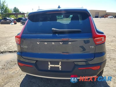 Zdjęcie 6 z 12 samochodu: 2021 VOLVO XC40 T5 MOMENTUM VIN:YV4162UK8M2478006 - miniatura