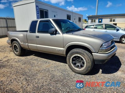 Czwarte zdjęcie samochodu z boku: 2003 CHEVROLET S TRUCK S10 VIN:1GCCS19X338280970 - miniatura