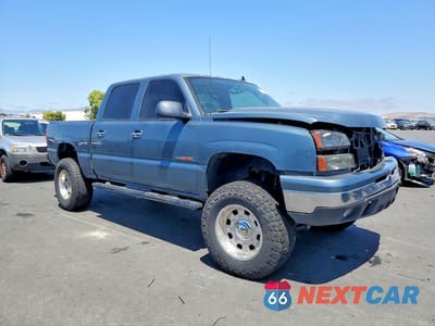Czwarte zdjęcie samochodu z boku: 2006 CHEVROLET SILVERADO K1500 VIN:2GCEK13N561253812 - miniatura