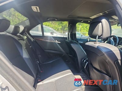 Zdjęcie 10 z 13 samochodu: 2013 MERCEDES-BENZ C 300 4MATIC VIN:WDDGF8ABXDR248582 - miniatura