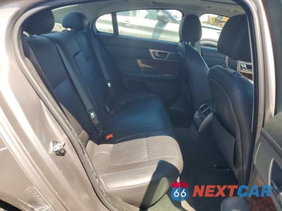 Zdjęcie 10 z 12 samochodu: 2009 JAGUAR XF SUPERCHARGED VIN:SAJWA07C191R43580 - miniatura