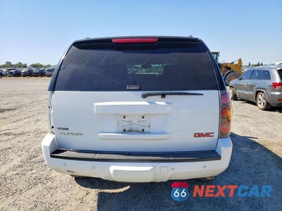 Zdjęcie 6 z 13 samochodu: 2008 GMC YUKON VIN:1GKFK13088J102825 - miniatura