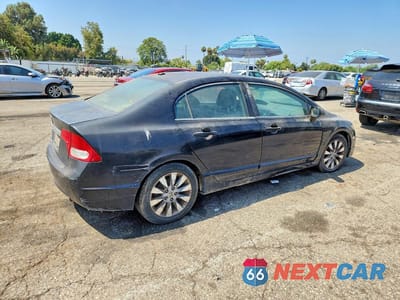 Trzecie zdjęcie samochodu z tyłu: 2011 HONDA CIVIC EXL VIN:2HGFA1F98BH504153 - miniatura