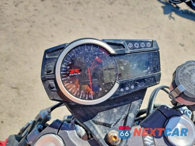 Zdjęcie 7 z 8 samochodu: 2015 SUZUKI GSX-R600 VIN:JS1GN7FA2F2101024 - miniatura