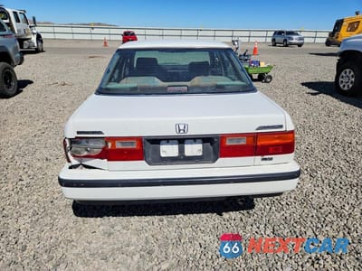Zdjęcie 6 z 12 samochodu: 1988 HONDA ACCORD LXI VIN:1HGCA5641JA024290 - miniatura
