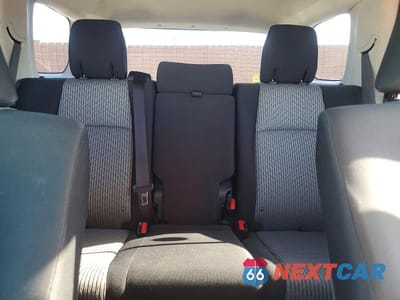 Zdjęcie 10 z 13 samochodu: 2021 TOYOTA 4RUNNER SR5 VIN:JTEMU5JR0M5962609 - miniatura