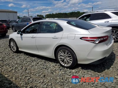 Drugie zdjęcie samochodu z przodu: 2018 TOYOTA CAMRY XLE VIN:4T1B11HK7JU074586 - miniatura