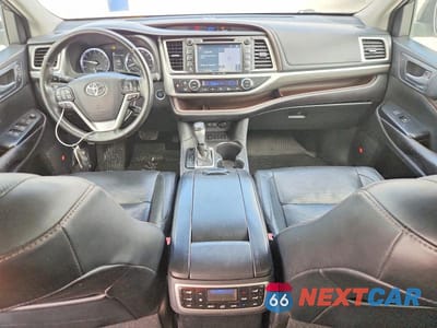Zdjęcie 8 z 13 samochodu: 2017 TOYOTA HIGHLANDER LIMITED PLATINUM VIN:5TDYZRFH6HS199204 - miniatura