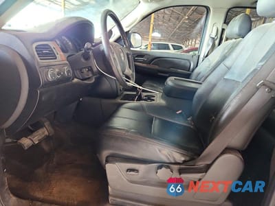 Zdjęcie 7 z 13 samochodu: 2008 GMC YUKON HYBRID VIN:1GKFK13518R220809 - miniatura